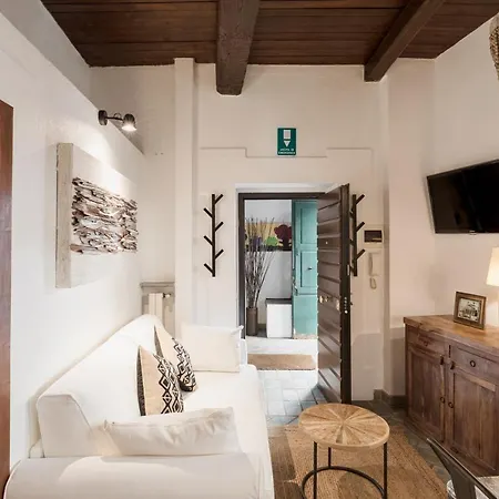 Campo Dei Fiori Luxury Apartment Rome