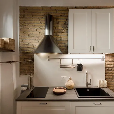 Campo Dei Fiori Luxury Apartment